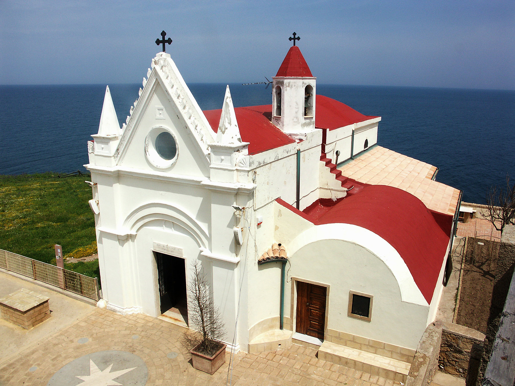 Capo Colonna Santuario della Madonna di Capo Colonna. Crotone, Calabria.